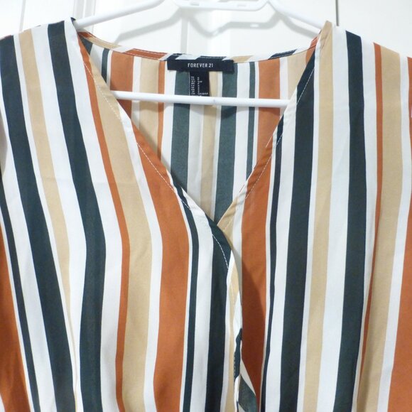 FOREVER 21 striped v-neck chiffon cropped long sleeve blouse - Picture 3 of 10